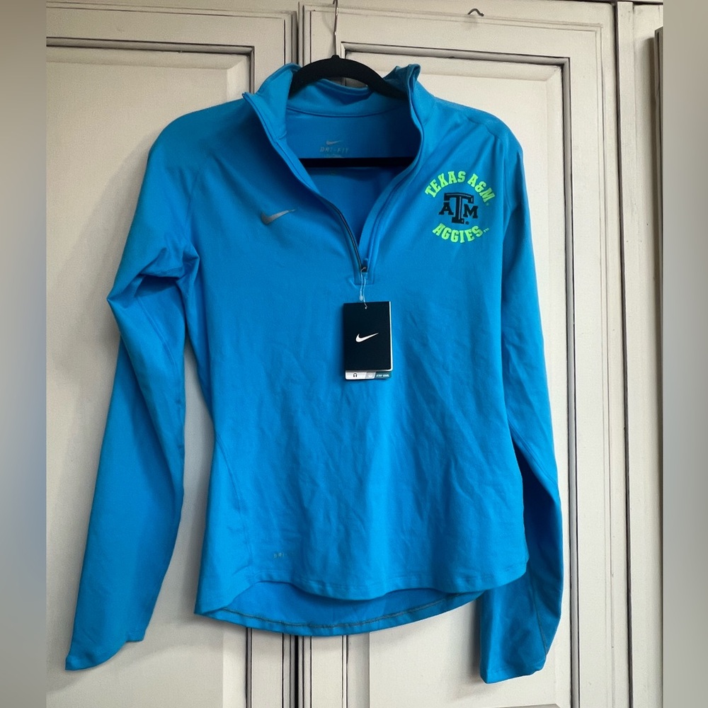 Women’s Texas A&M Nike pullover